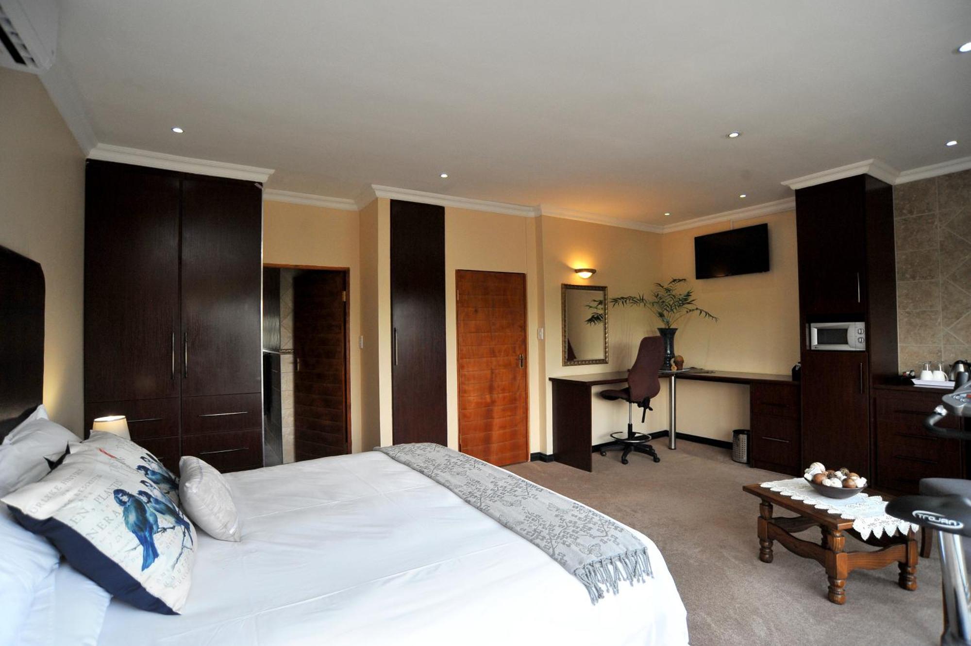 פוצ'פסטרום Sunset Manor Guest House מראה חיצוני תמונה