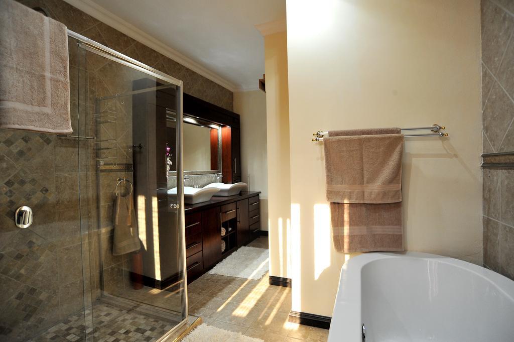 פוצ'פסטרום Sunset Manor Guest House מראה חיצוני תמונה