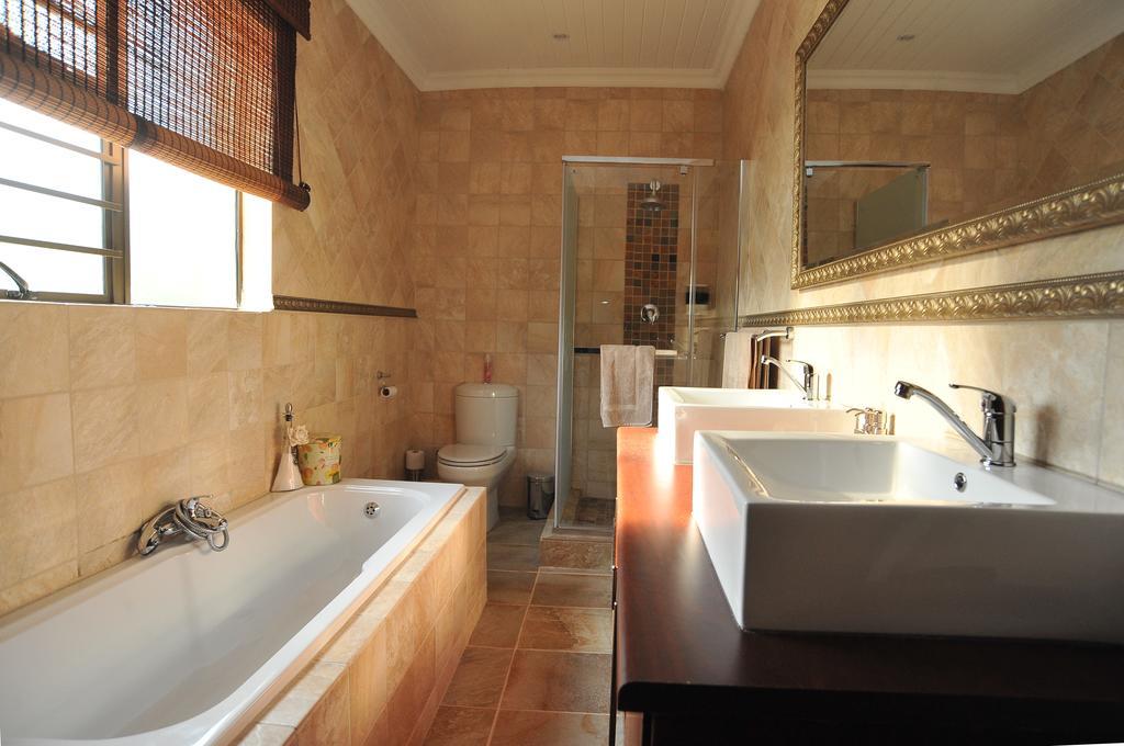 פוצ'פסטרום Sunset Manor Guest House מראה חיצוני תמונה