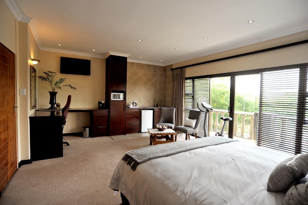 פוצ'פסטרום Sunset Manor Guest House מראה חיצוני תמונה