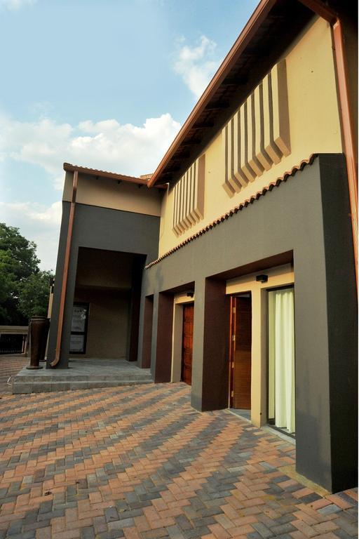 פוצ'פסטרום Sunset Manor Guest House מראה חיצוני תמונה