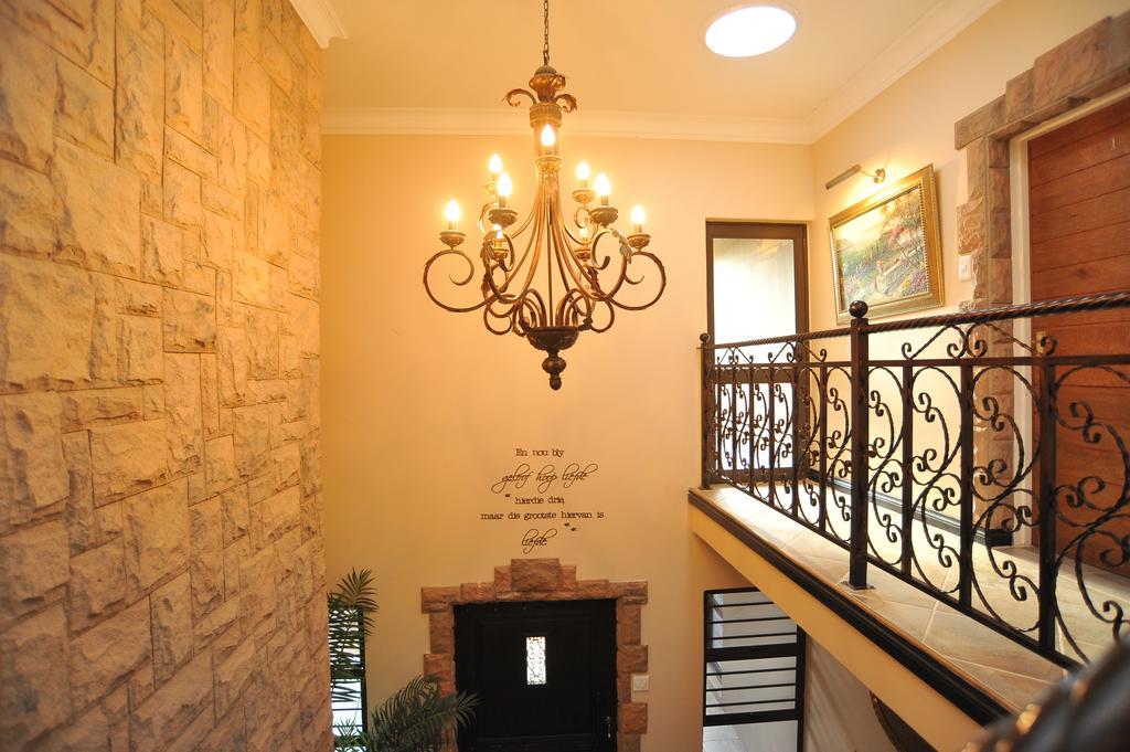 פוצ'פסטרום Sunset Manor Guest House מראה חיצוני תמונה