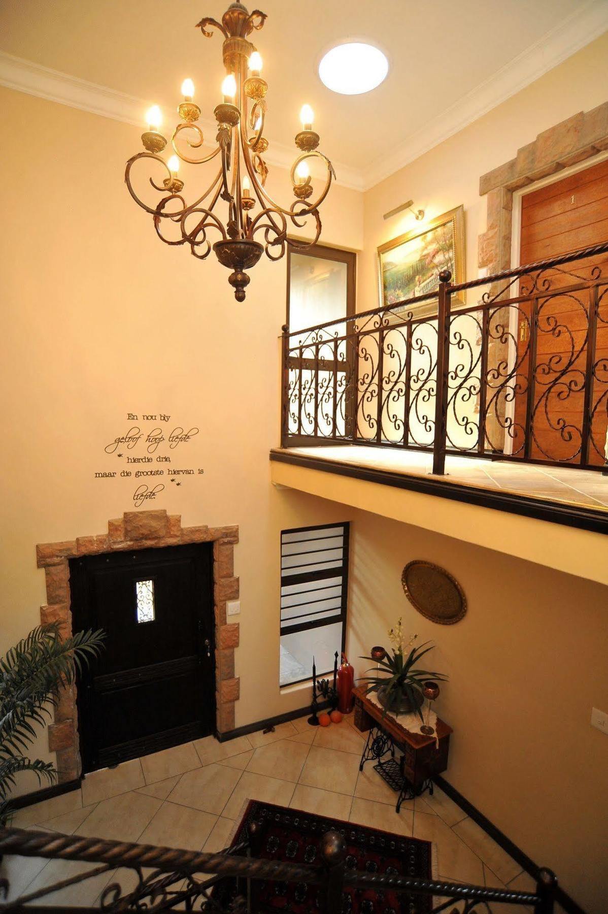 פוצ'פסטרום Sunset Manor Guest House מראה חיצוני תמונה