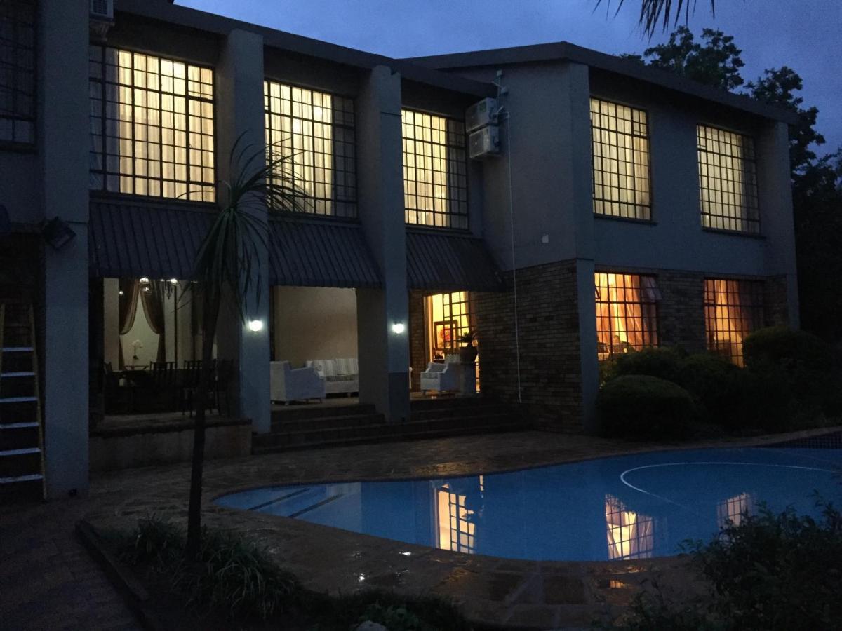 פוצ'פסטרום Sunset Manor Guest House מראה חיצוני תמונה