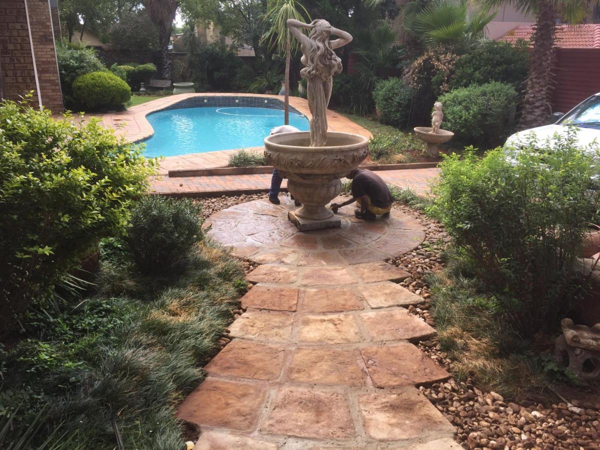 פוצ'פסטרום Sunset Manor Guest House מראה חיצוני תמונה