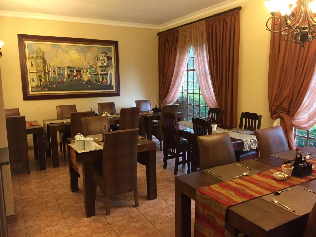 פוצ'פסטרום Sunset Manor Guest House מראה חיצוני תמונה